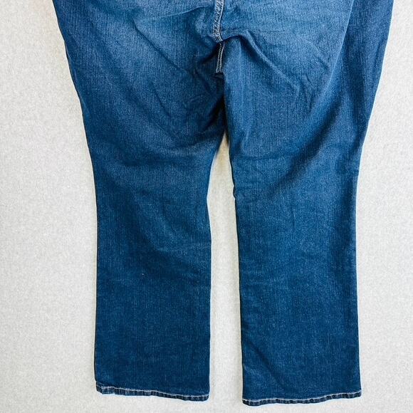 Torrid Womans Sz 20S Short Plus Slim Boot Stretch Jeans Blue Denim Pockets - Picture 7 of 8